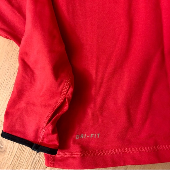 NIKE dri-fit quarter zip jacket - Picture 3 of 3